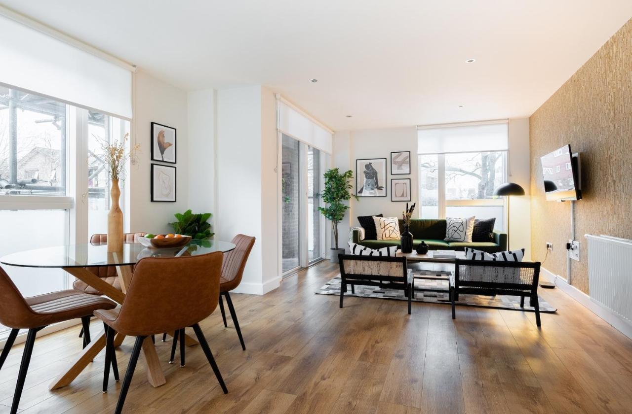 The Hoxton Docks - Modern & Bright 1bdr Flat With Study & Balcony Londra